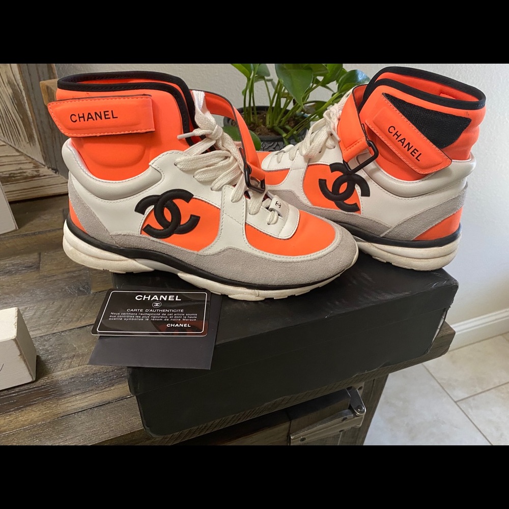 Sneakers Size 40